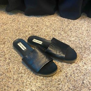 Womens Slide-on Sandals